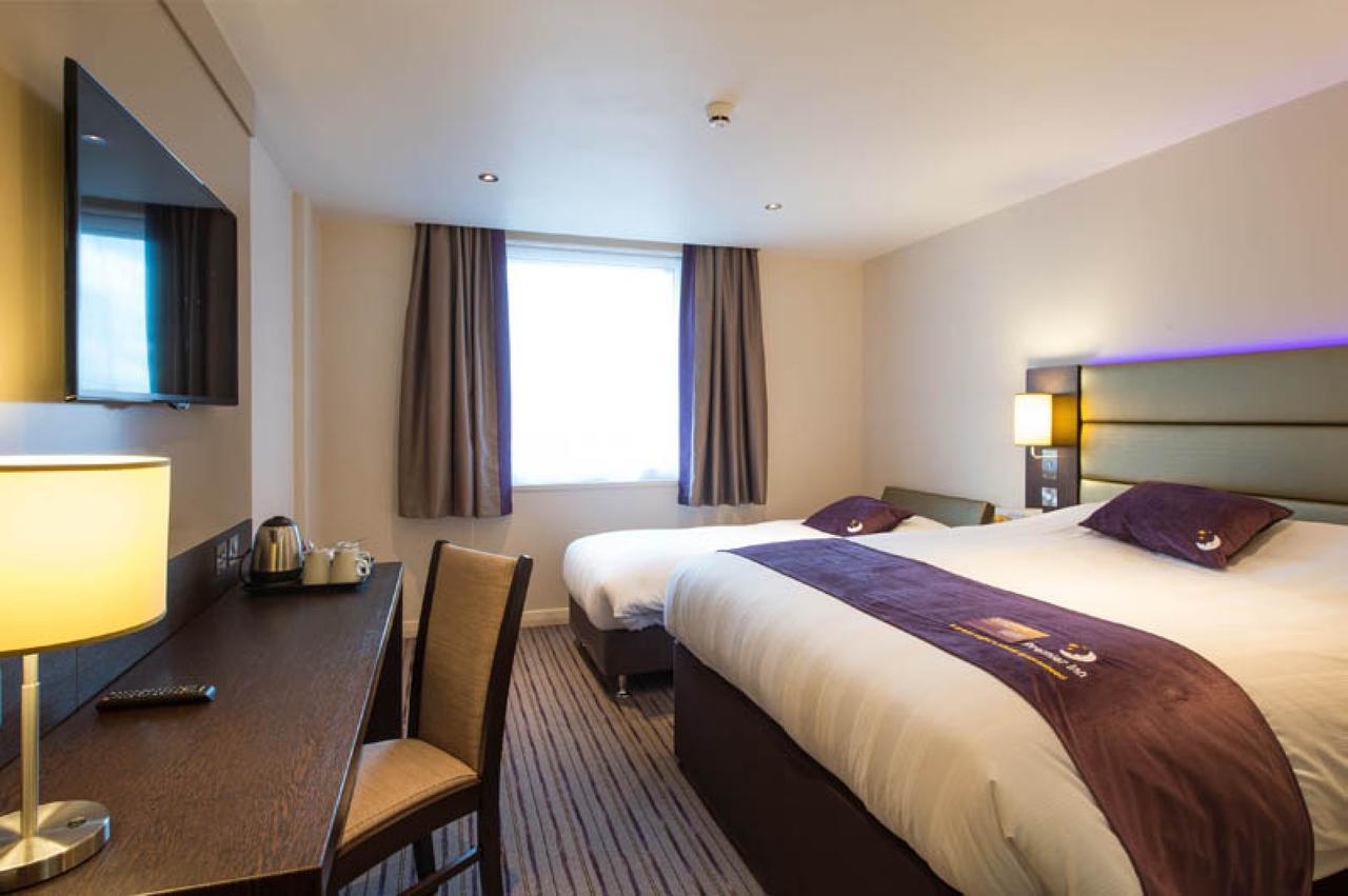 Premier Inn London Tottenham Hale Екстериор снимка