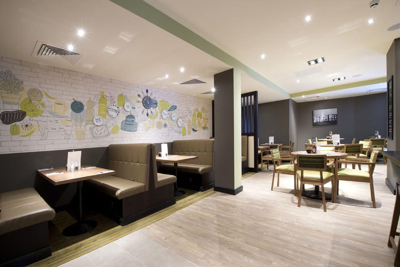 Premier Inn London Tottenham Hale Екстериор снимка