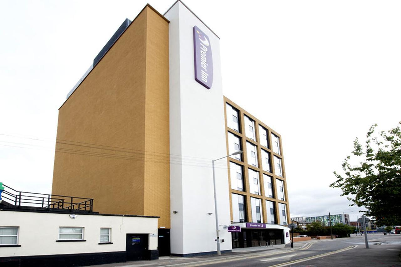 Premier Inn London Tottenham Hale Екстериор снимка